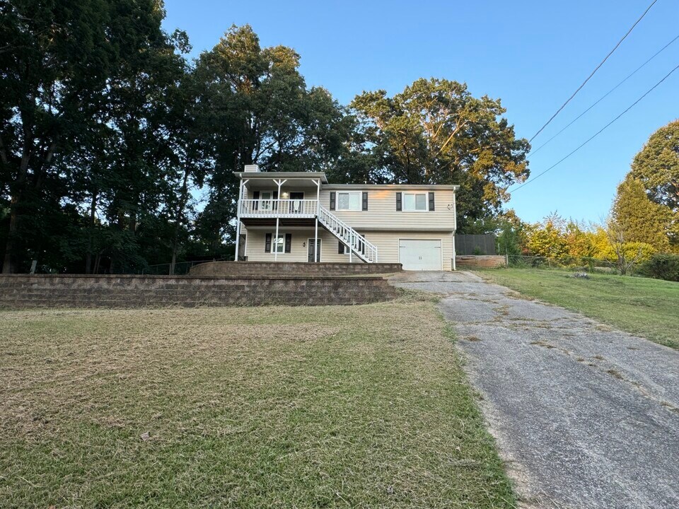 252 William Dr in Dallas, GA - Building Photo