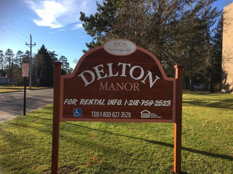 Delton Manor Apartments in Bemidji, MN - Building Photo