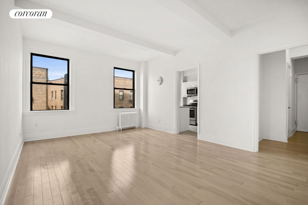 636 W 174th St in New York, NY - Building Photo