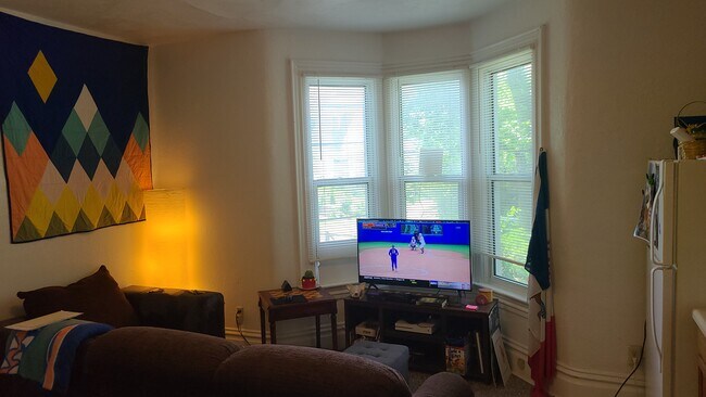 221 Church St in Iowa City, IA - Building Photo - Building Photo