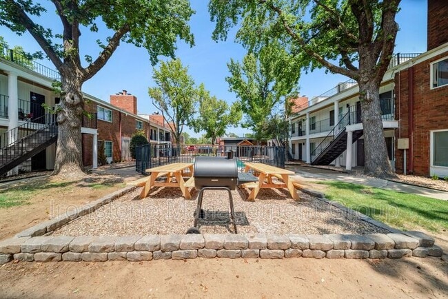 4511 E 31st St in Tulsa, OK - Building Photo - Building Photo