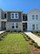 111 Park Ridge Cir in Emerson, GA - Foto de edificio - Building Photo