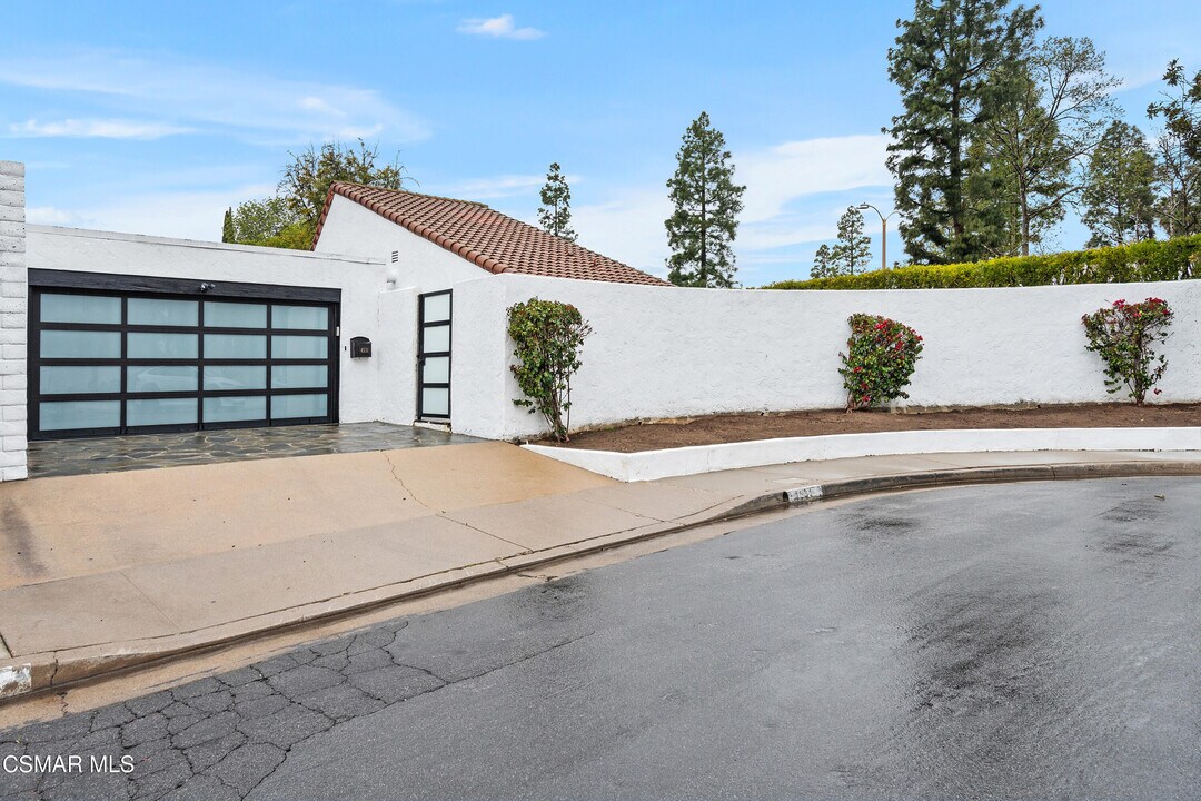 4531 Coolhaven Ct in Westlake Village, CA - Building Photo