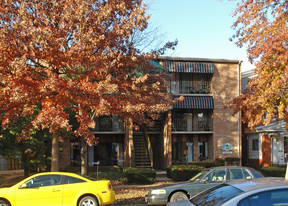 Woodwinds Apartments