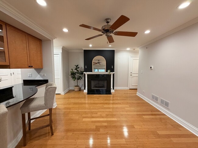 property at 122 S Evergreen Ave