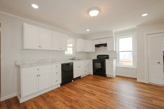 9 Granite Ave in Concord, NH - Building Photo - Building Photo