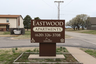 Eastwood in Wellington, KS - Building Photo - Building Photo