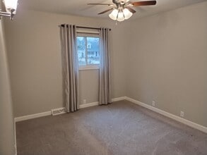 2664 Miller St in Lambertville, MI - Foto de edificio - Building Photo