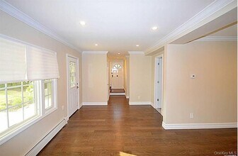 4 Addison Ln in Greenvale, NY - Building Photo - Building Photo