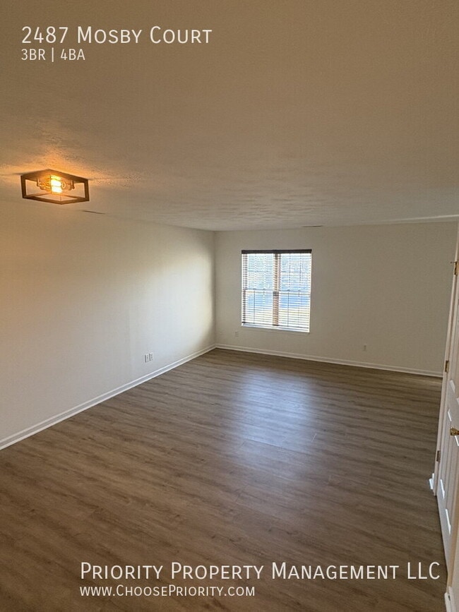 2487 Mosby Ct in Harrisonburg, VA - Building Photo - Building Photo