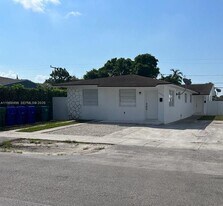 3306 SW 24th Ter in Miami, FL - Building Photo