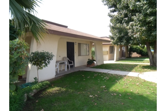 201 El Tejon Ave in Bakersfield, CA - Building Photo