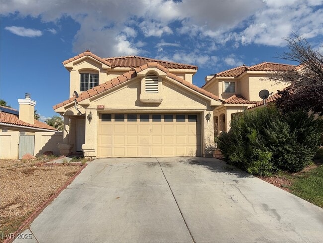 property at 924 Carmel Shrs Dr