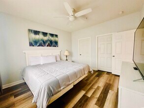 505 Wickham Dr in Myrtle Beach, SC - Foto de edificio - Building Photo