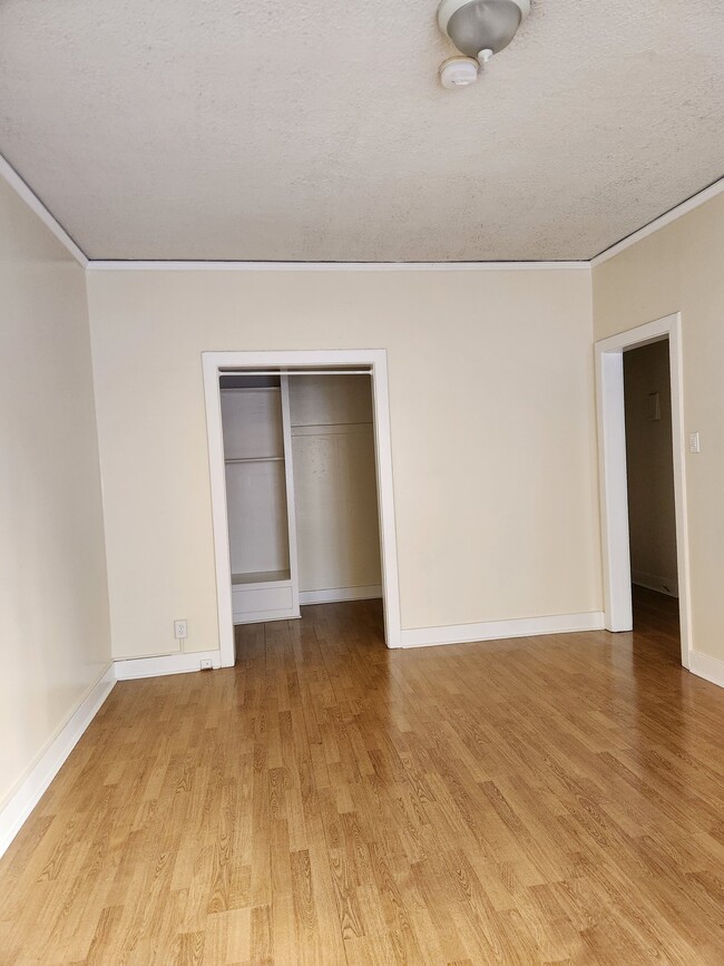 1825 Ivar Ave in Los Angeles, CA - Building Photo - Building Photo