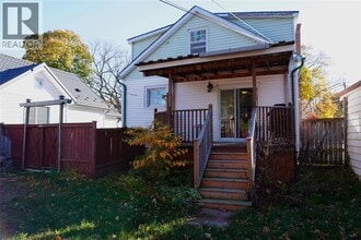 460 Nelson St in Sarnia, ON - Building Photo - Building Photo