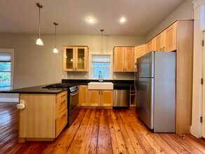 44 Ivaloo St in Somerville, MA - Building Photo - Building Photo