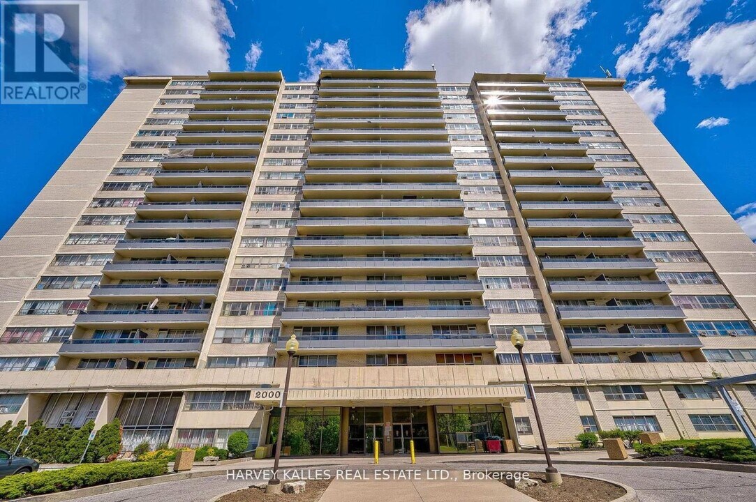 411-2000 SHEPPARD Ave in Toronto, ON - Building Photo