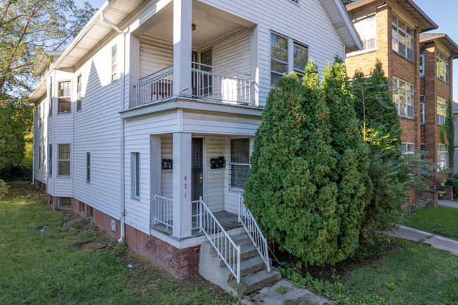 421 Rockingham St in Toledo, OH - Building Photo - Building Photo