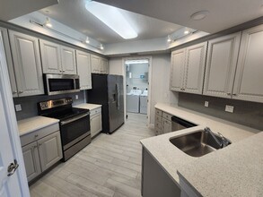 6 Riverwalk Drive in New Smyrna Beach, FL - Building Photo - Building Photo