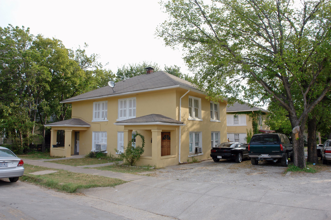 1419-1421 Hurley Ave in Fort Worth, TX - Building Photo