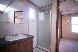 2152 Congaree Rd in Eastover, SC - Foto de edificio - Building Photo