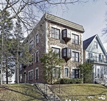 3358 N Cambridge Ave in Milwaukee, WI - Building Photo