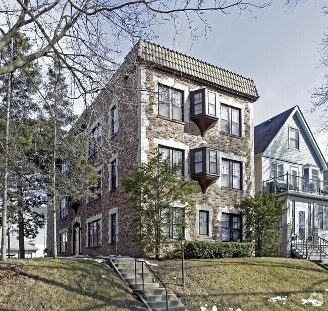 property at 3358 N Cambridge Ave