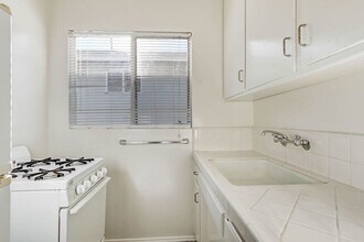 10900 Santa Monica Blvd, prime Westwood! in Los Angeles, CA - Building Photo - Building Photo