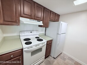 127 San Paulo Cir in Melbourne, FL - Building Photo - Building Photo