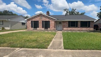 12610 Bexley Dr in Houston, TX - Building Photo