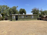 1346 Ave H 15 photo'