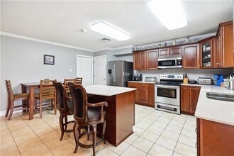 7640 Arbor Dr in New Orleans, LA - Building Photo - Building Photo