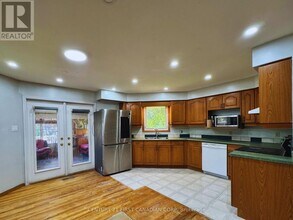 239 Edmunds Pl in London, ON - Building Photo - Building Photo