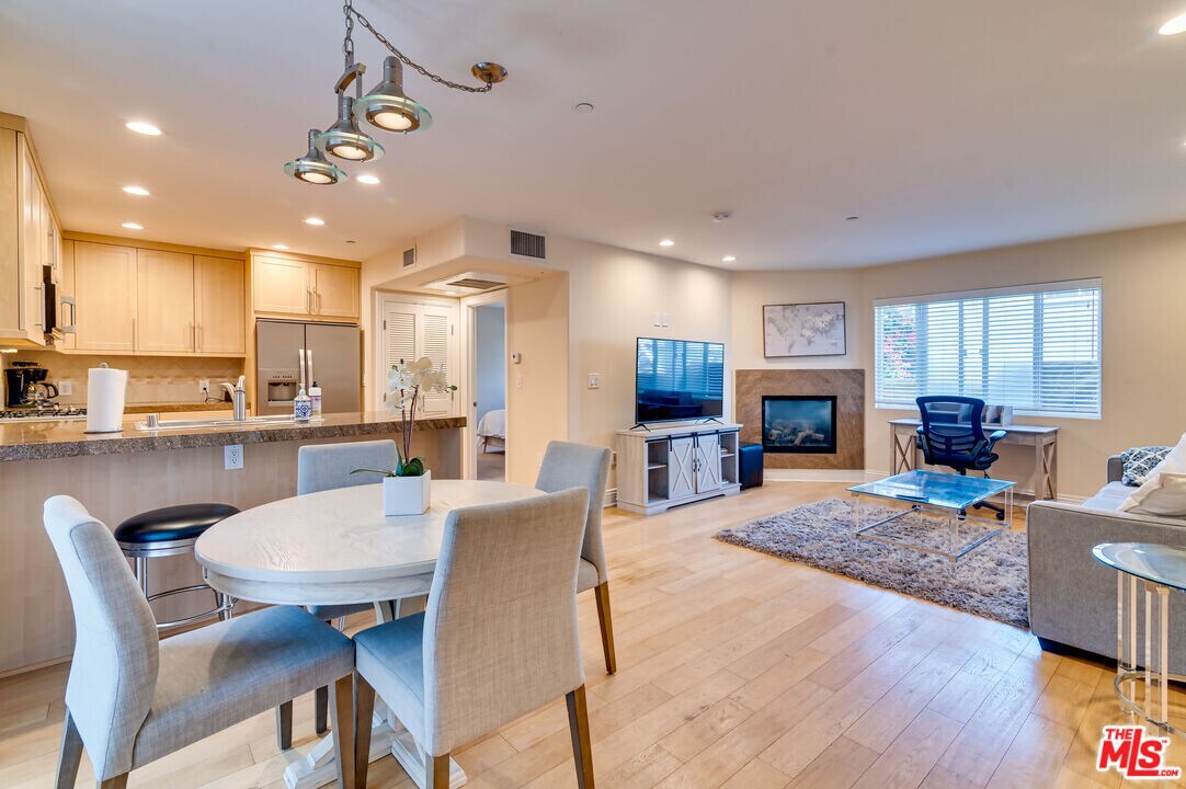 3005 Grand Canal in Los Angeles, CA - Building Photo