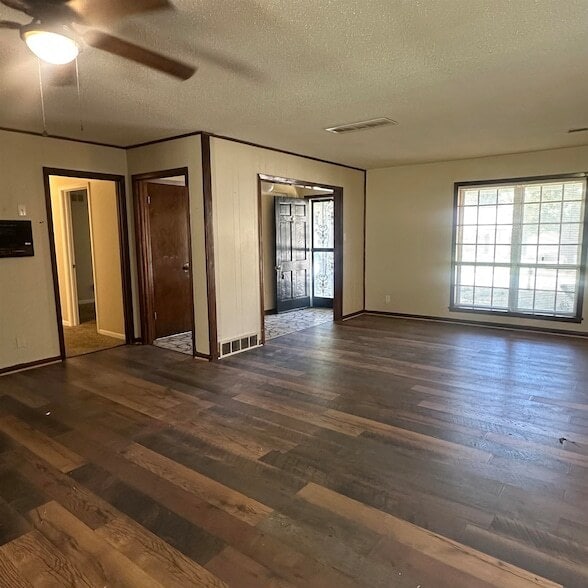 5364 Santa Monica Cove in Memphis, TN - Foto de edificio - Building Photo