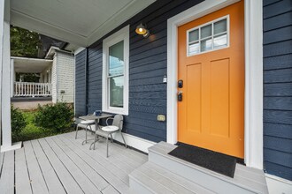 906 Allene Ave SW in Atlanta, GA - Building Photo - Building Photo