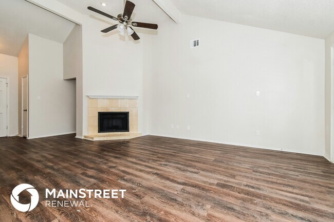 3613 Dorchester Dr in Rowlett, TX - Foto de edificio - Building Photo