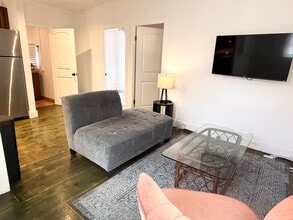 341B Lani Place, Unit B in Wailuku, HI - Building Photo - Building Photo