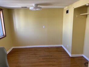 2352 Poland St, Unit 2352 in Hamtramck, MI - Building Photo - Building Photo