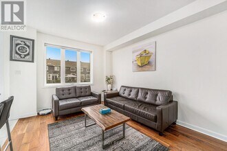 16 Gardenpost Ter in Ottawa, ON - Building Photo - Building Photo