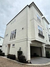 5413 Larkin St in Houston, TX - Building Photo - Building Photo