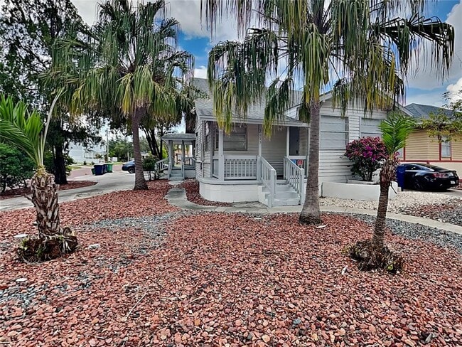 2113 W North B St in Tampa, FL - Building Photo - Building Photo