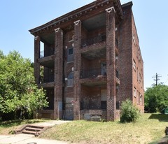 2427 Callow Ave in Baltimore, MD - Foto de edificio - Building Photo