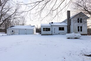 3605 W Bellevue Rd in Leslie, MI - Building Photo
