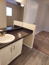 El Parque Villas in Las Vegas, NV - Building Photo - Building Photo