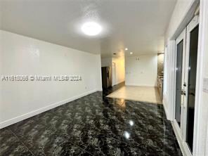 2401 W 70th St in Hialeah, FL - Building Photo