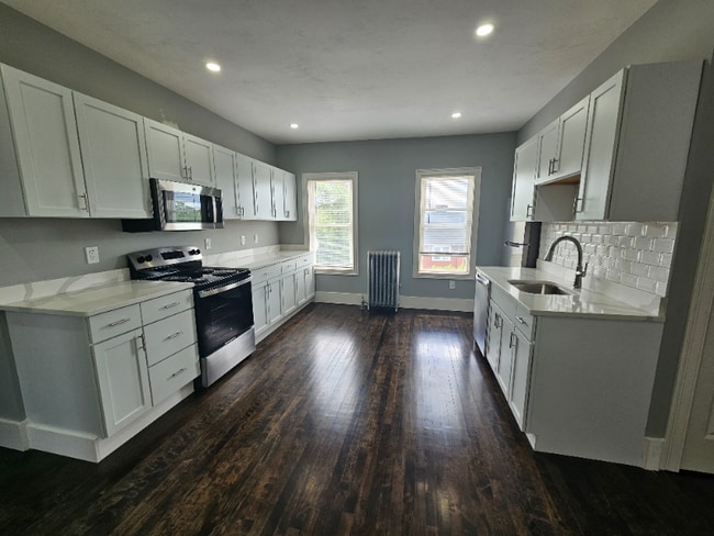 139 Providence St in Worcester, MA - Building Photo - Building Photo