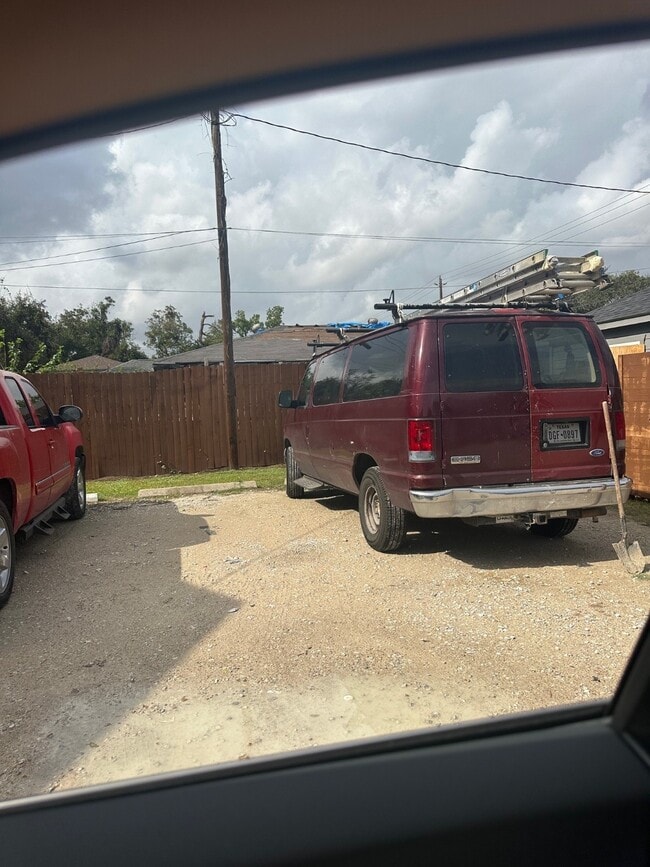 4502 Cavalcade St in Houston, TX - Building Photo - Building Photo