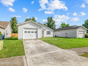 3002 E Windgate Ct in Jacksonville, NC - Building Photo - Building Photo
